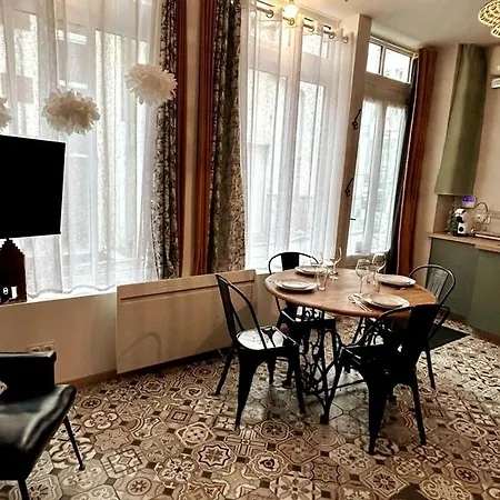 L'atelier Arrageois - 55m2 6 Pers Сasa de vacaciones Arras